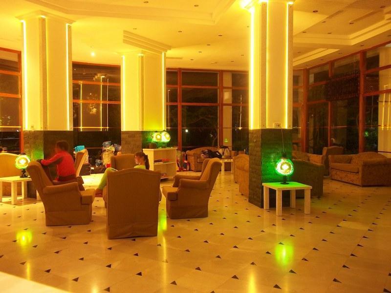 Green Peace Hotel 마흐무틀라르 외부 사진